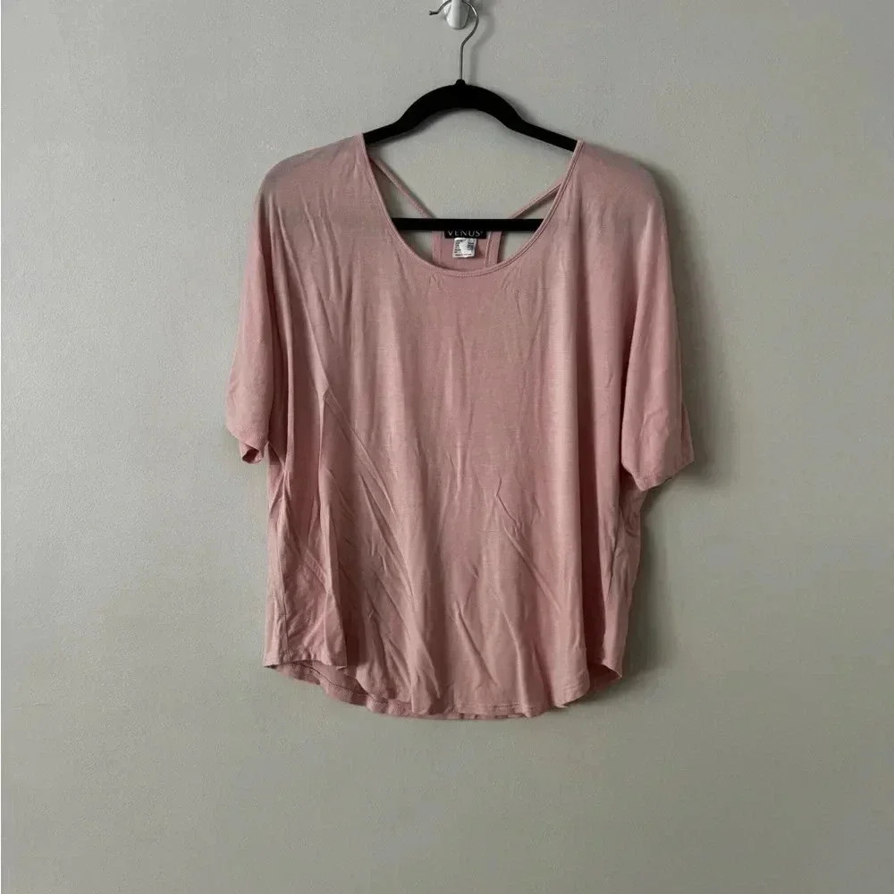 Venus athletic top small